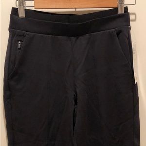 Athleta Venice pintuck pant